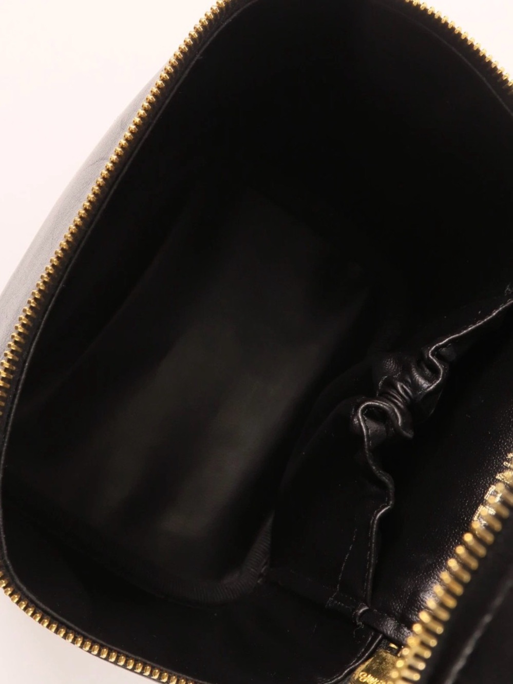 CHANEL Vintage Vanity Case Hand Bag Lambskin Leather Black - Picture 10 of 16